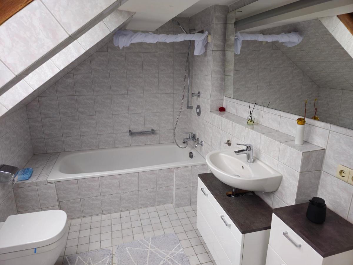 Sauna - Massage -Bodensee-Cinema Feeling- Home Sharing - Parking - Kueche Radolfzell am Bodensee Kültér fotó